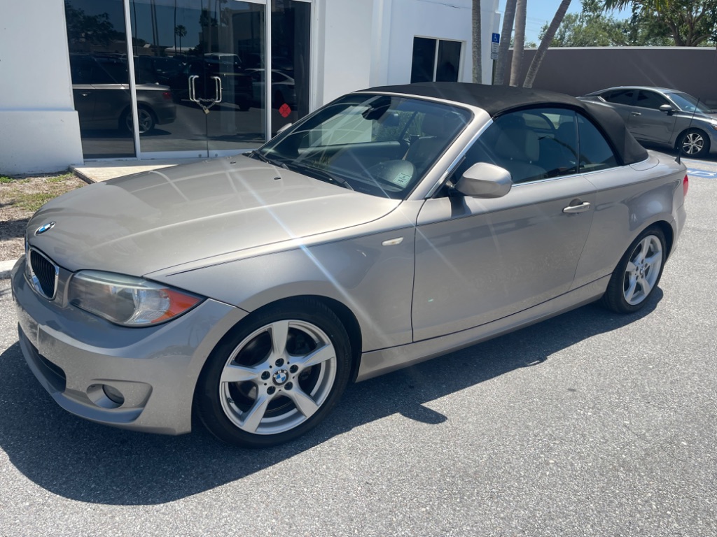 2013 BMW Legend 128i photo