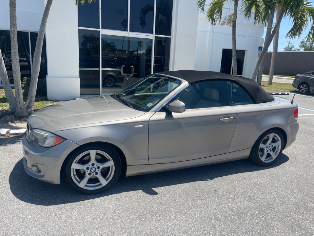 2013 BMW Legend 128i photo