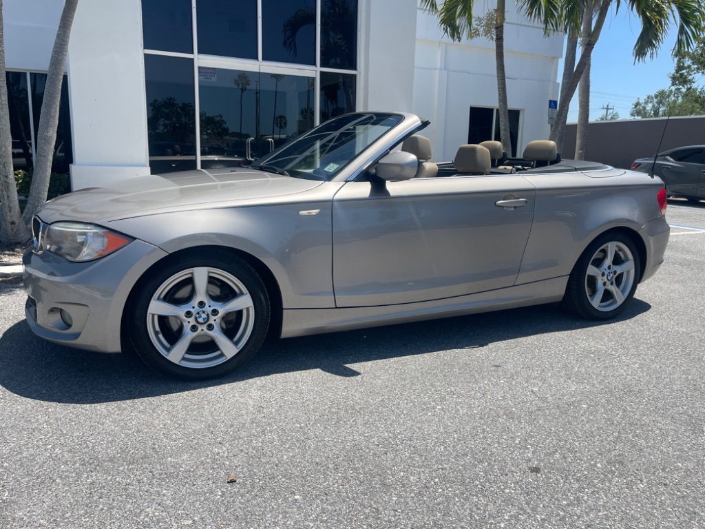 2013 BMW Legend 128i photo