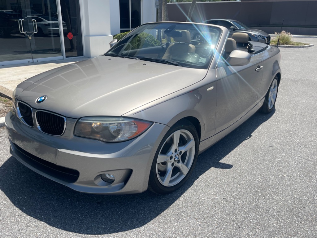 2013 BMW Legend 128i photo