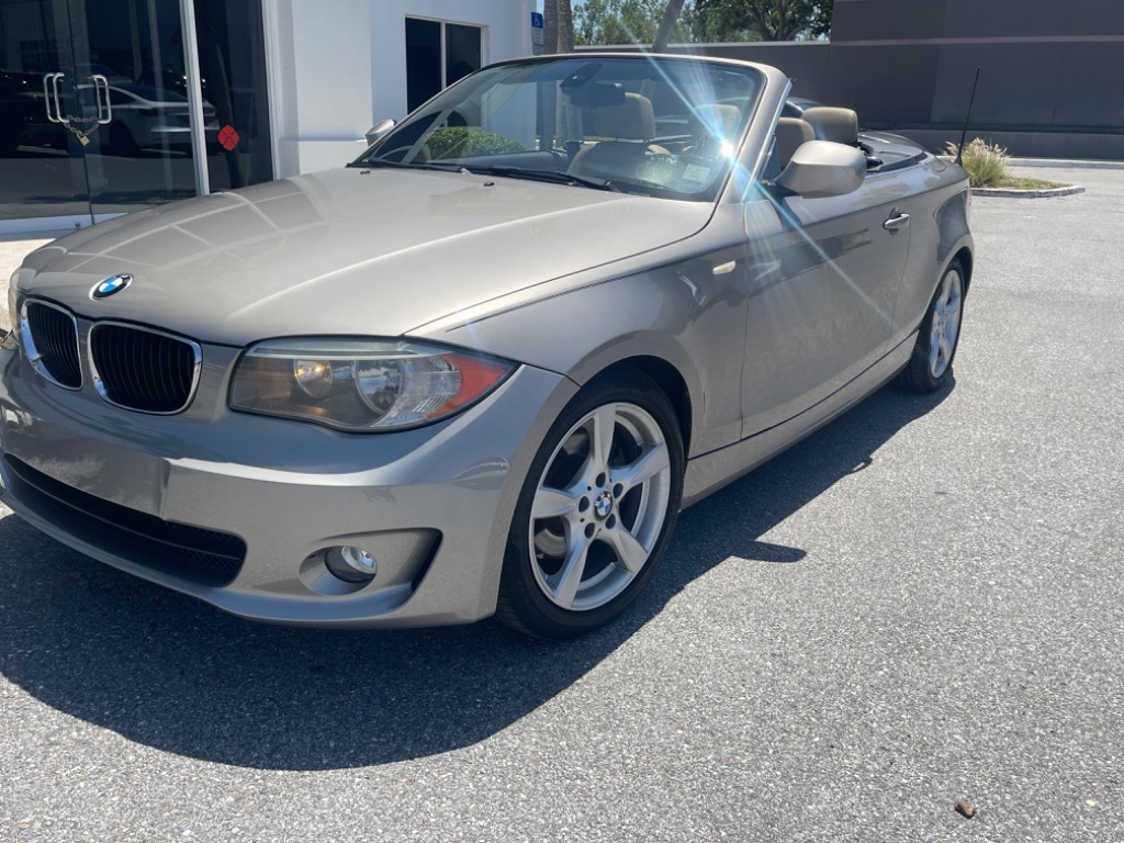 2013 BMW Legend 128i photo