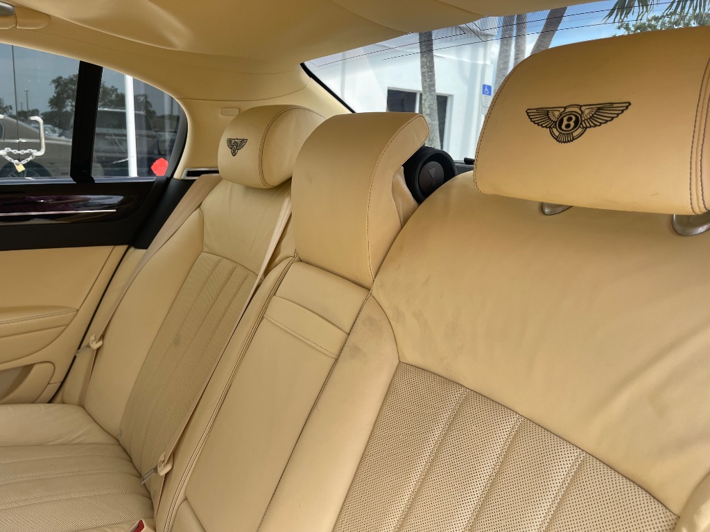 2011 Bentley MDX photo