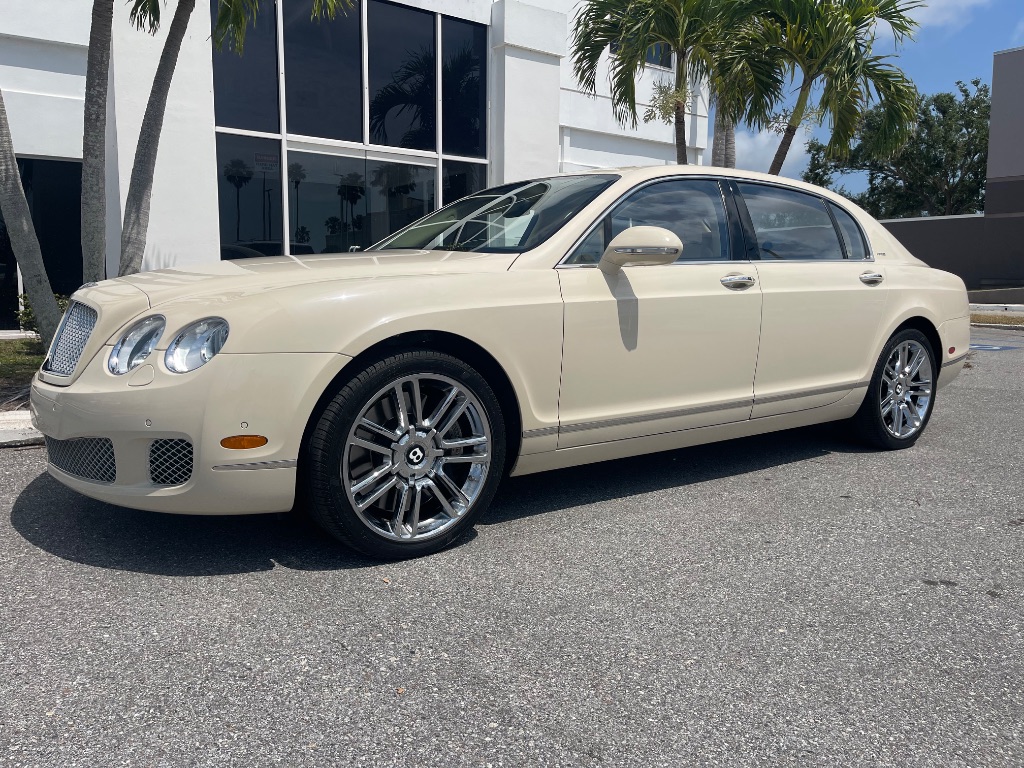 2011 Bentley MDX photo