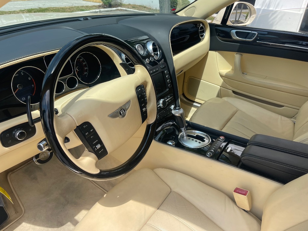 2011 Bentley MDX photo