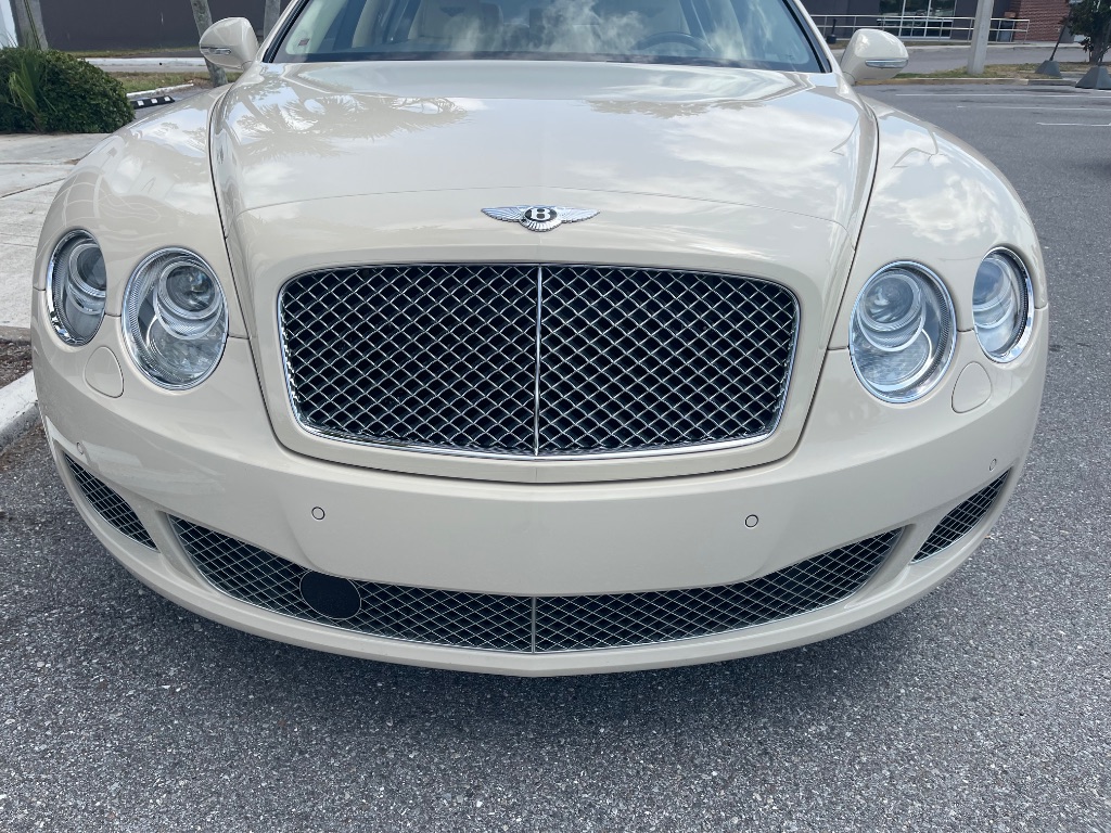 2011 Bentley MDX photo