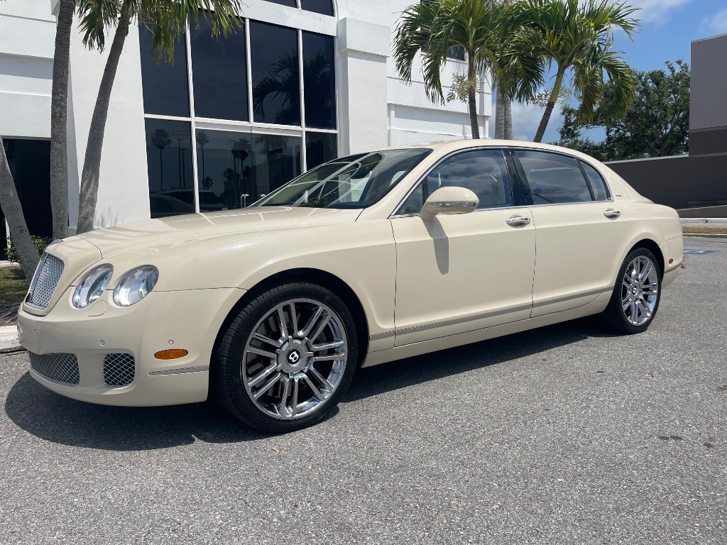 2011 Bentley MDX photo