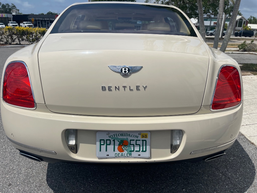 2011 Bentley MDX photo