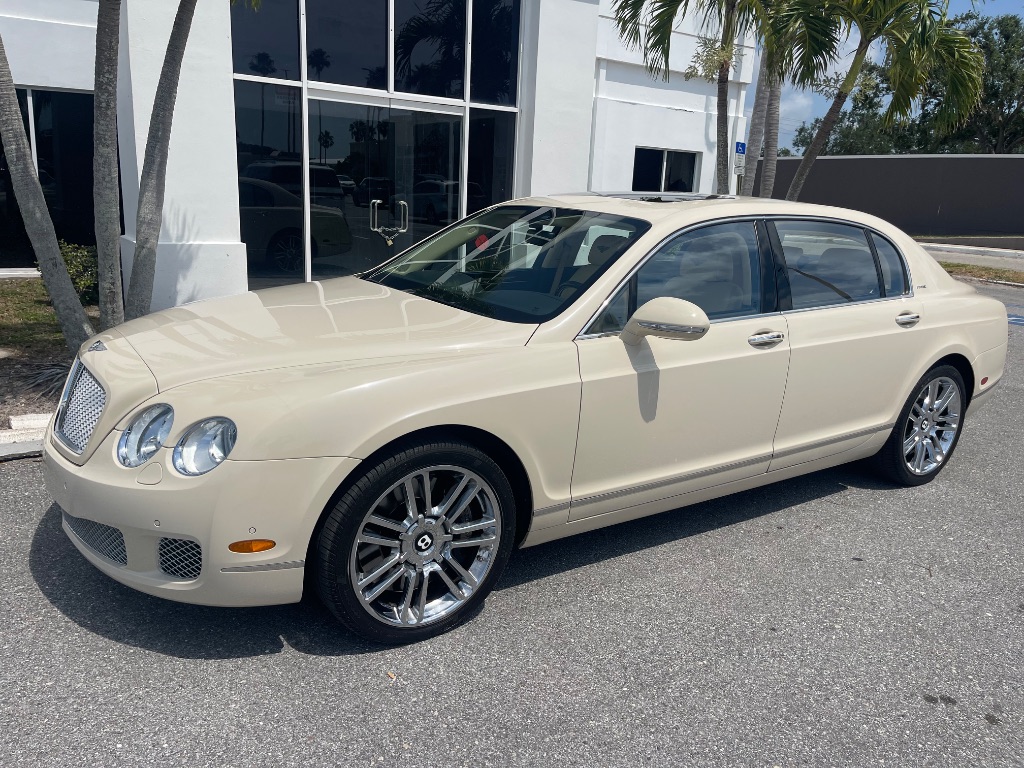 2011 Bentley MDX photo