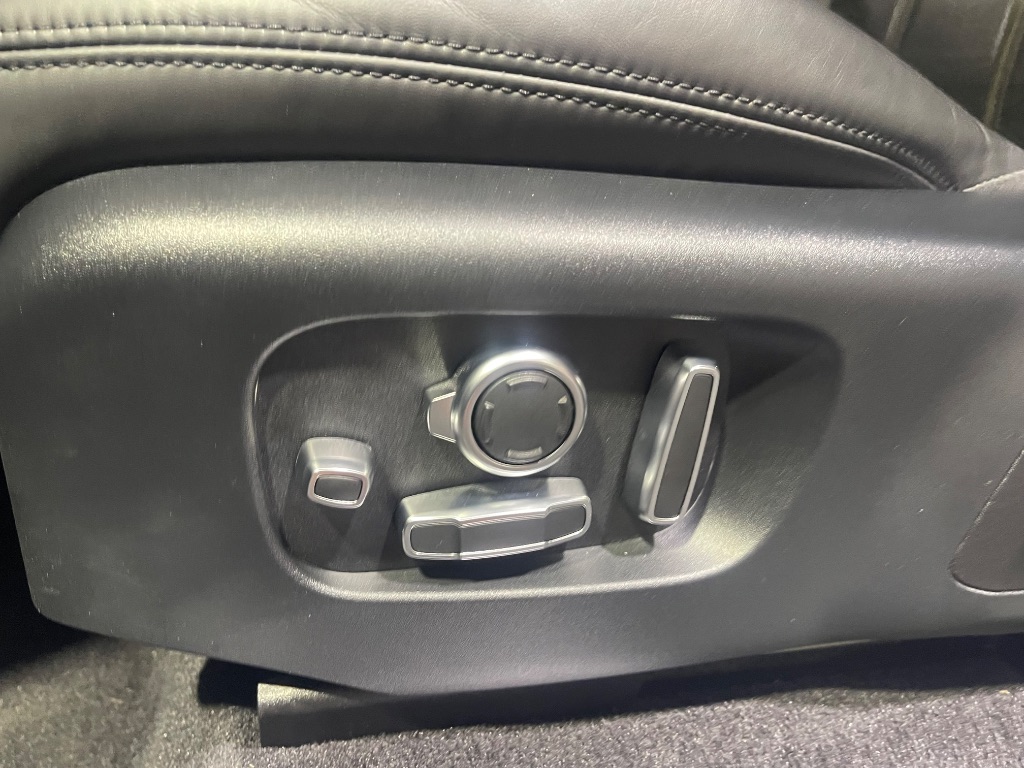 2019 Land Rover Range Rover Sport - $28,990