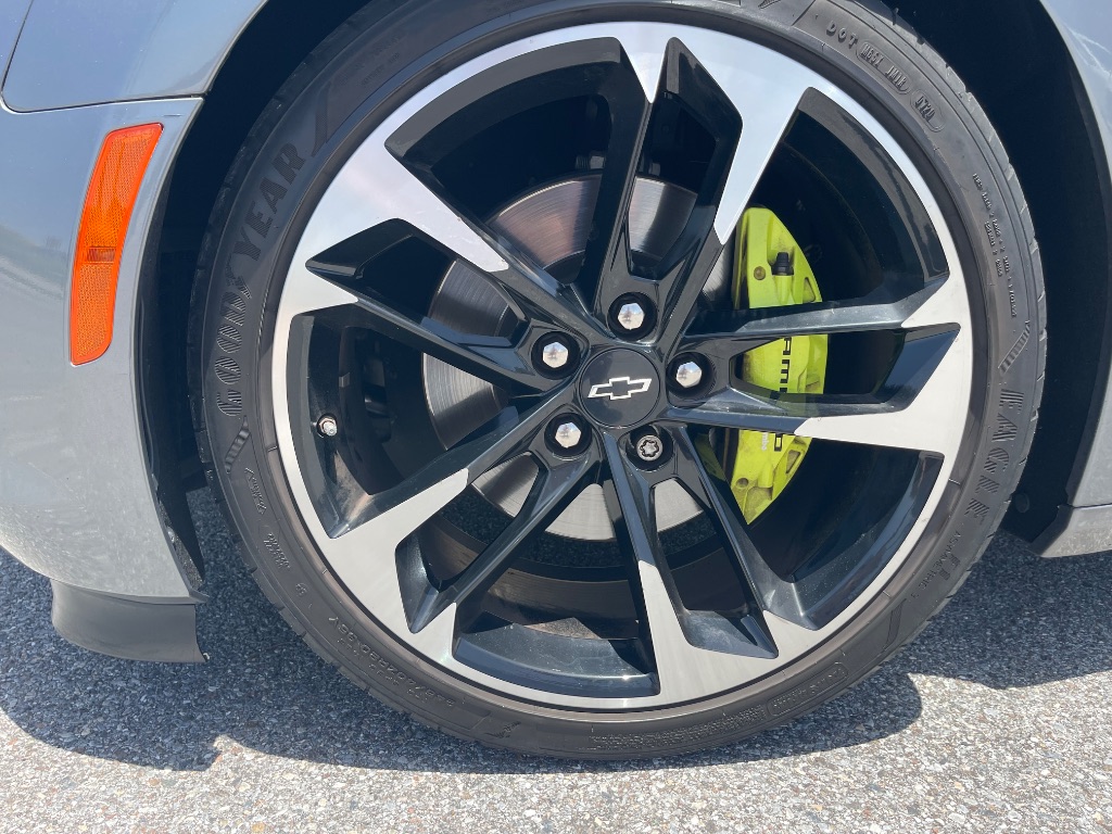2020 Chevrolet Camaro - $36,990