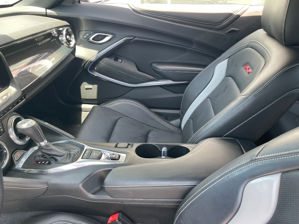 2020 Chevrolet Camaro - $36,990