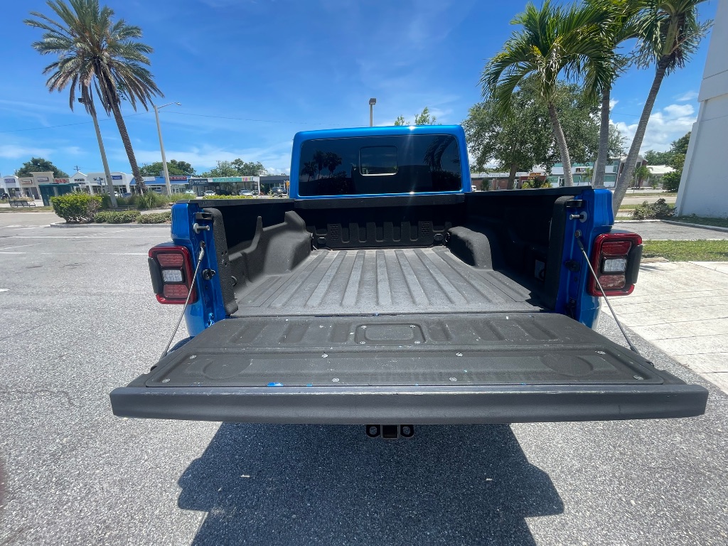 2022 Jeep Gladiator - $28,470