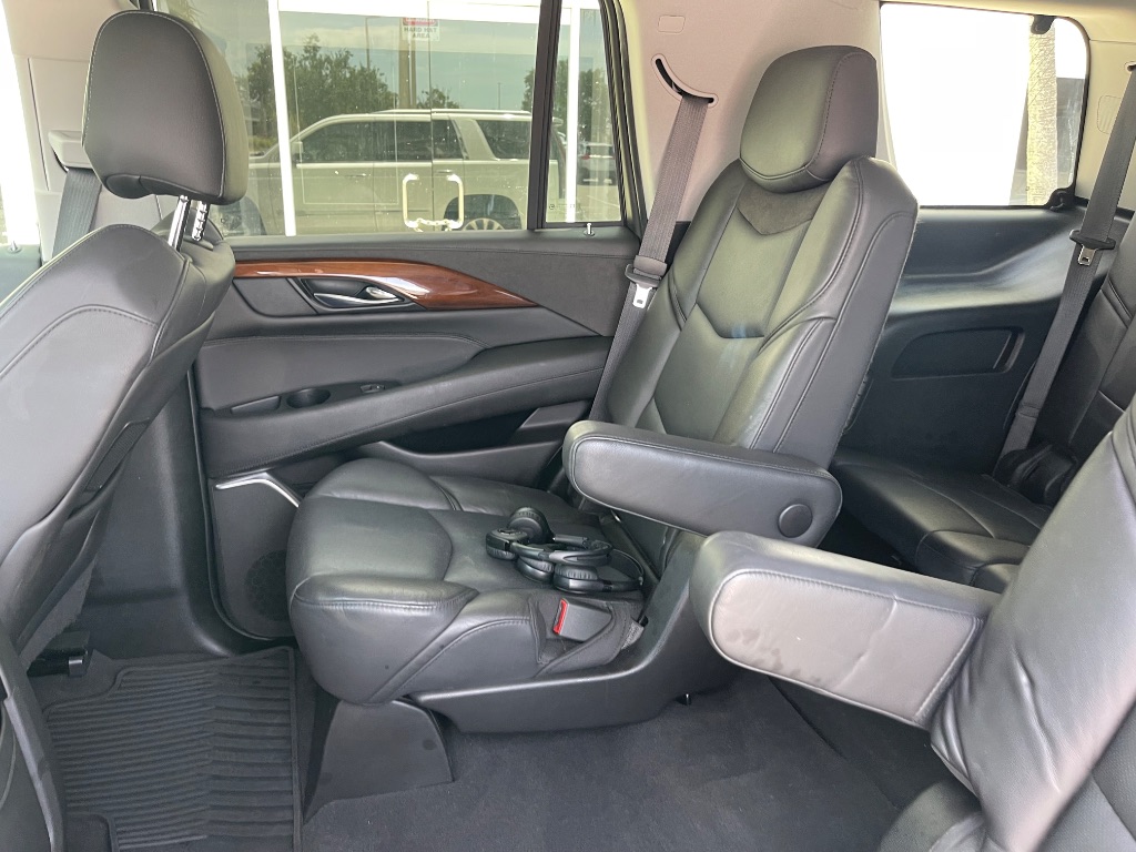 2019 Cadillac Escalade - $30,781