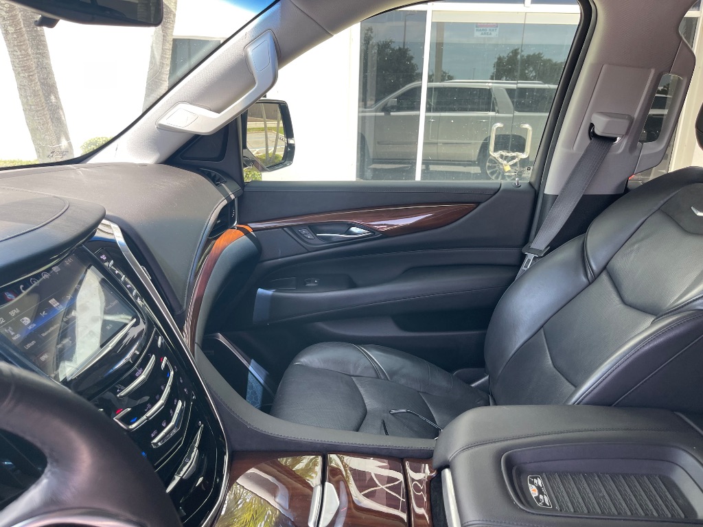2019 Cadillac Escalade - $30,781