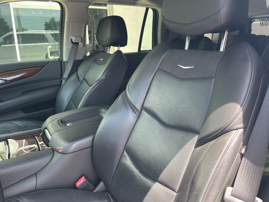 2019 Cadillac Escalade - $30,781