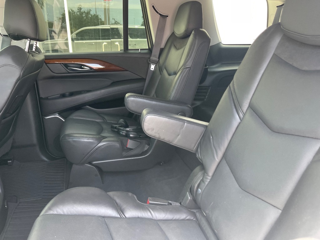 2019 Cadillac Escalade - $30,781