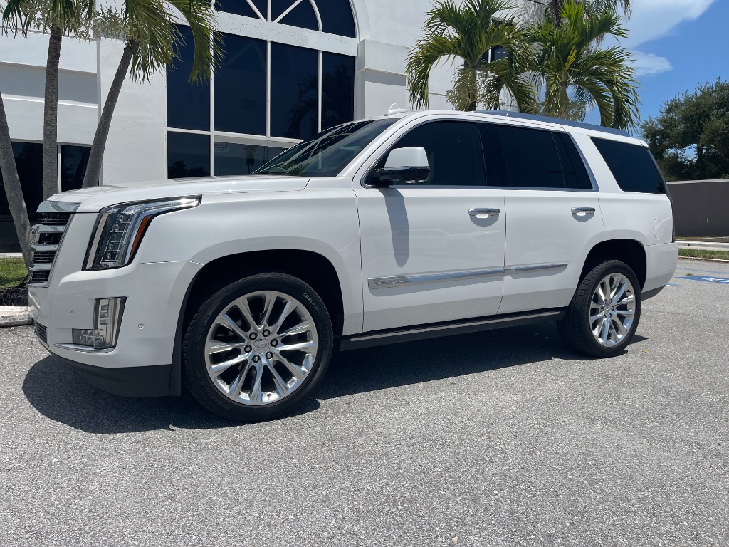 2019 Cadillac Escalade - $30,781
