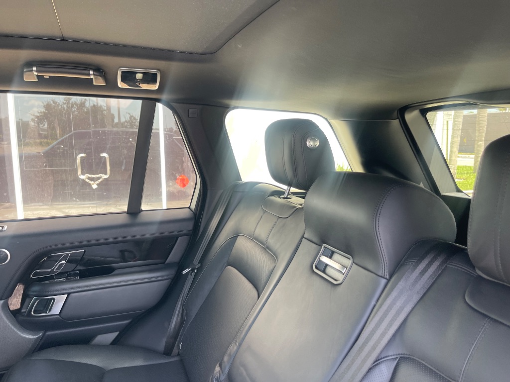 2019 Land Rover Range Rover - $31,880