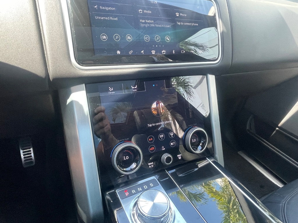 2019 Land Rover Range Rover - $31,880