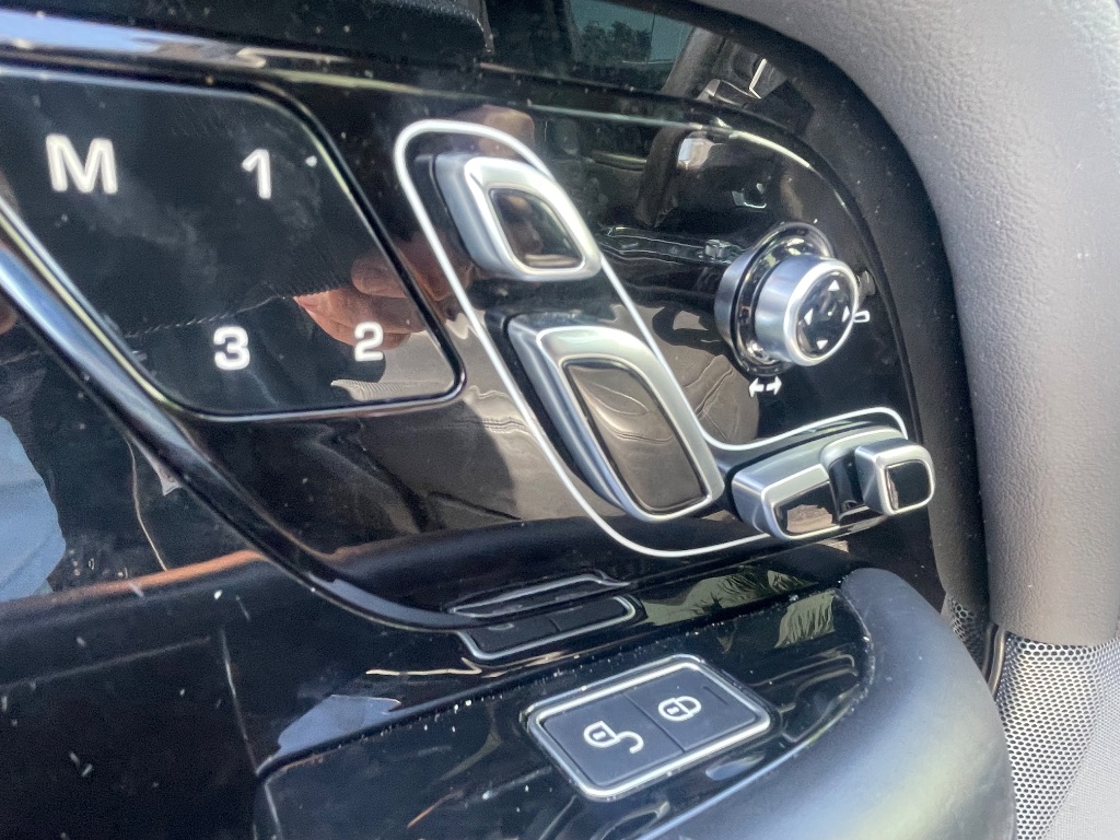2019 Land Rover Range Rover - $31,880