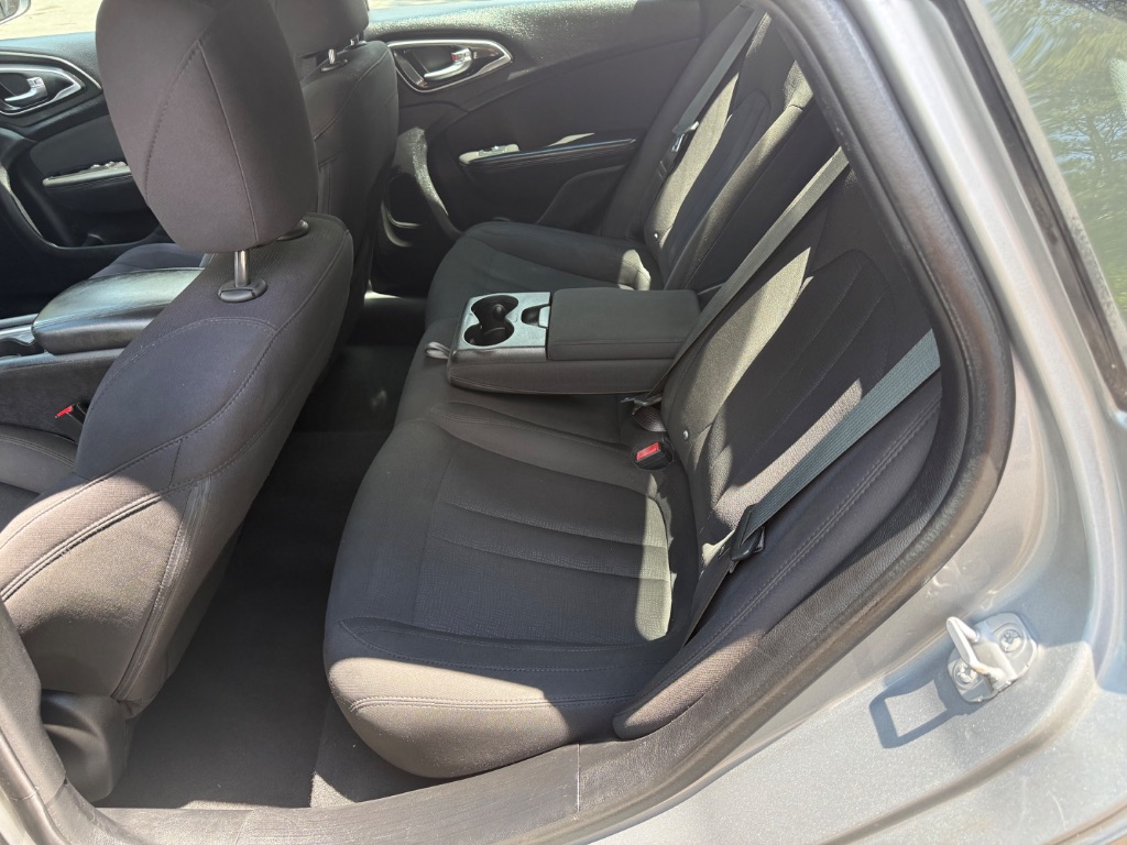 2015 Chrysler 200