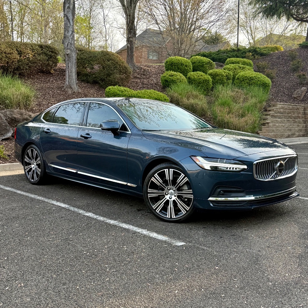 Blue 2023 Volvo S90 B6 Plus AWD Sedan All-Wheel Drive Automatic