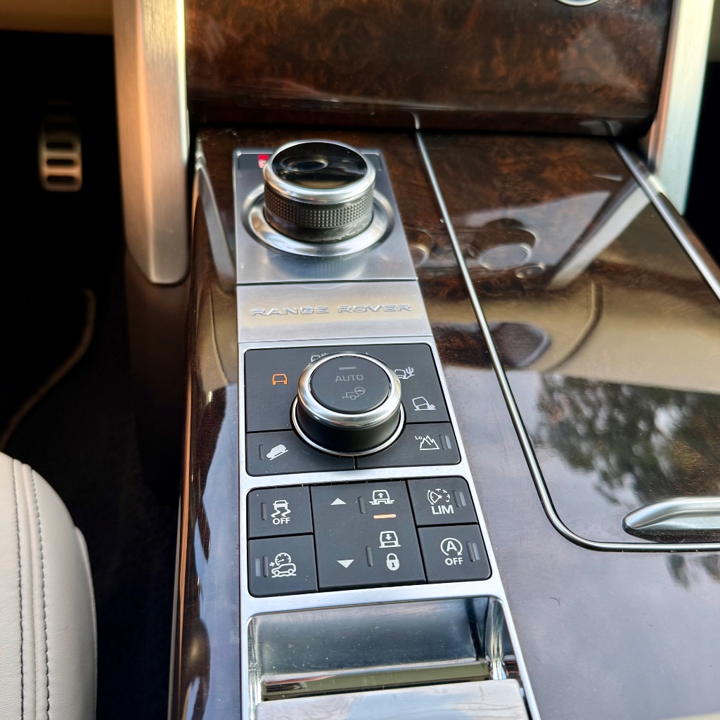 2017 Land Rover Range Rover - $49,000