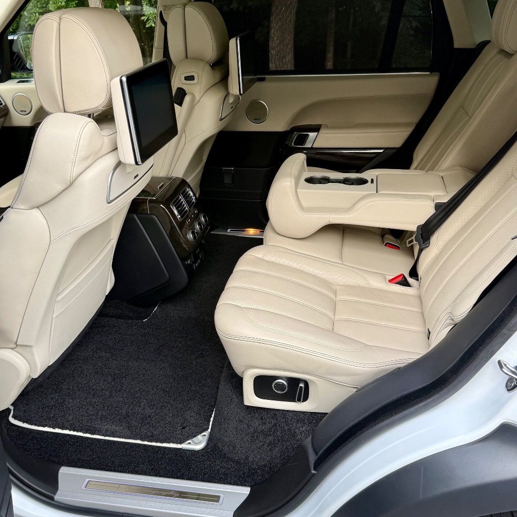 2017 Land Rover Range Rover - $49,000