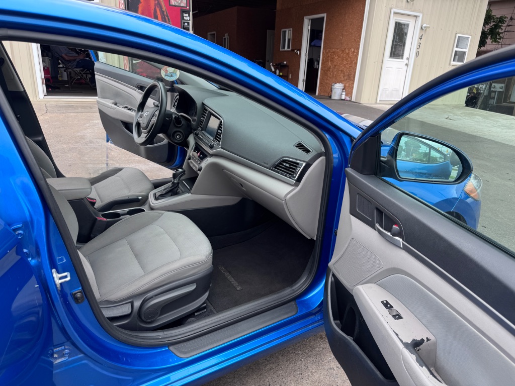 2017 Hyundai Elantra - $8,999