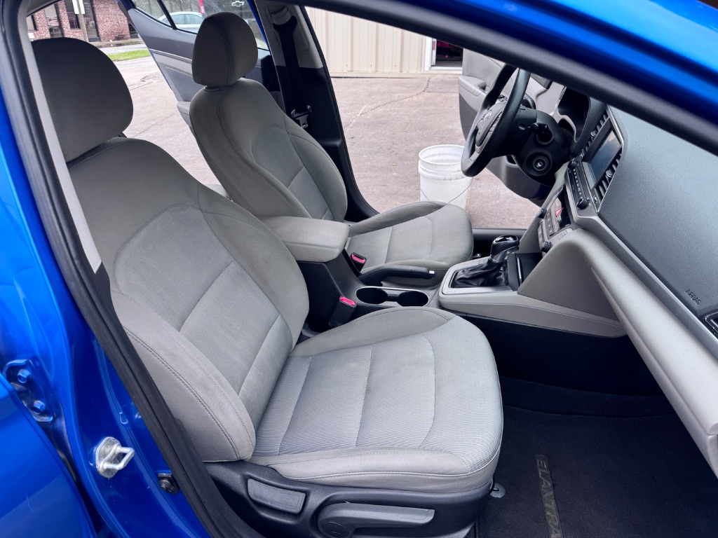 2017 Hyundai Elantra - $8,999