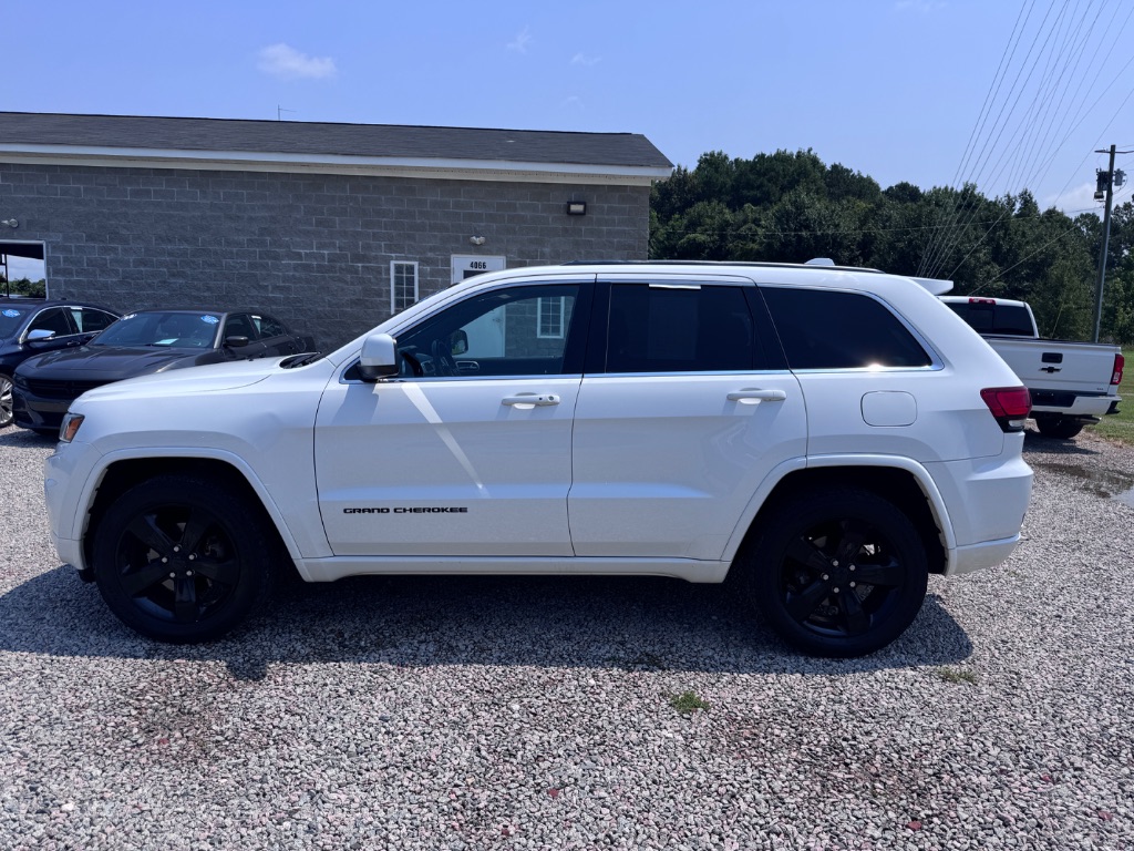 2015 Jeep Cherokee - $11,799
