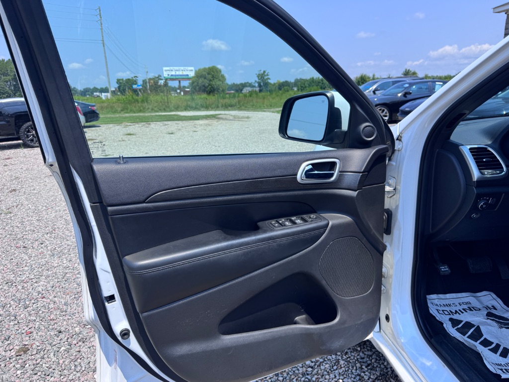 2015 Jeep Cherokee - $11,799