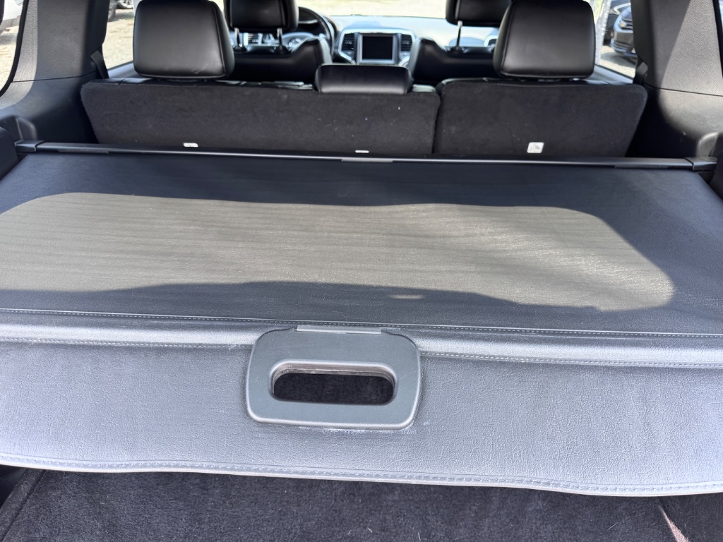 2015 Jeep Cherokee - $11,799