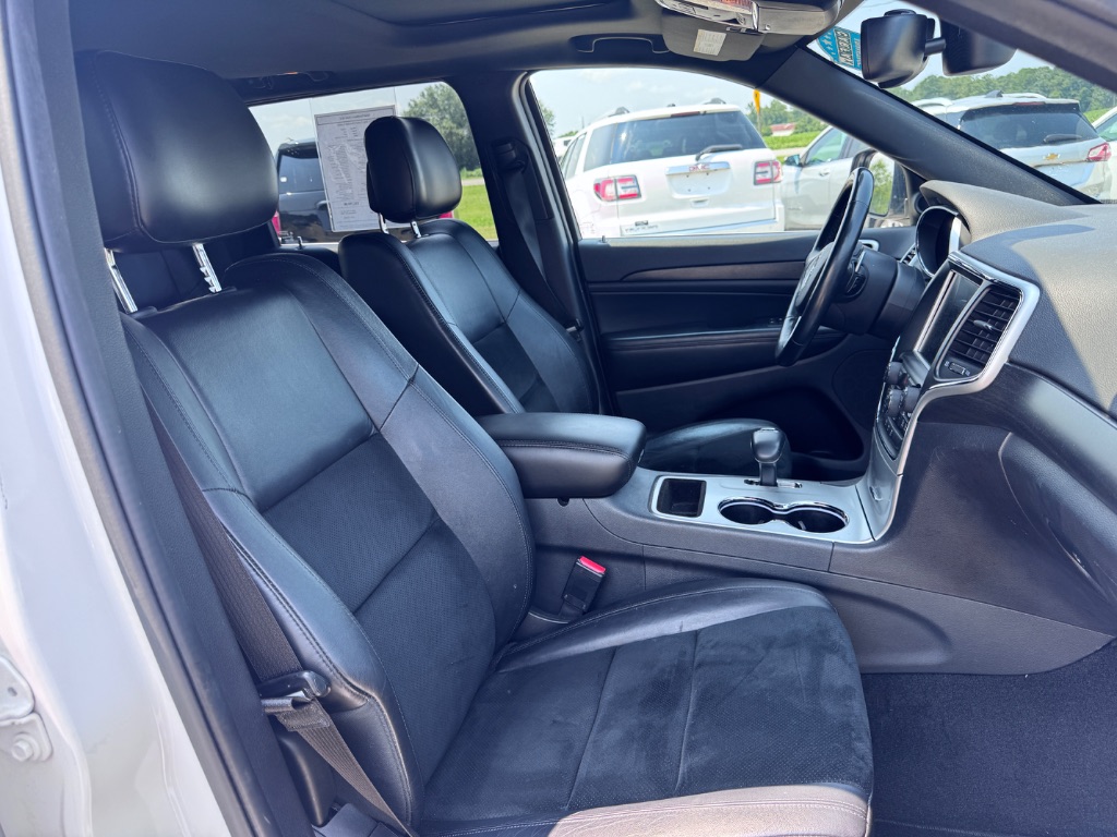 2015 Jeep Cherokee - $11,799