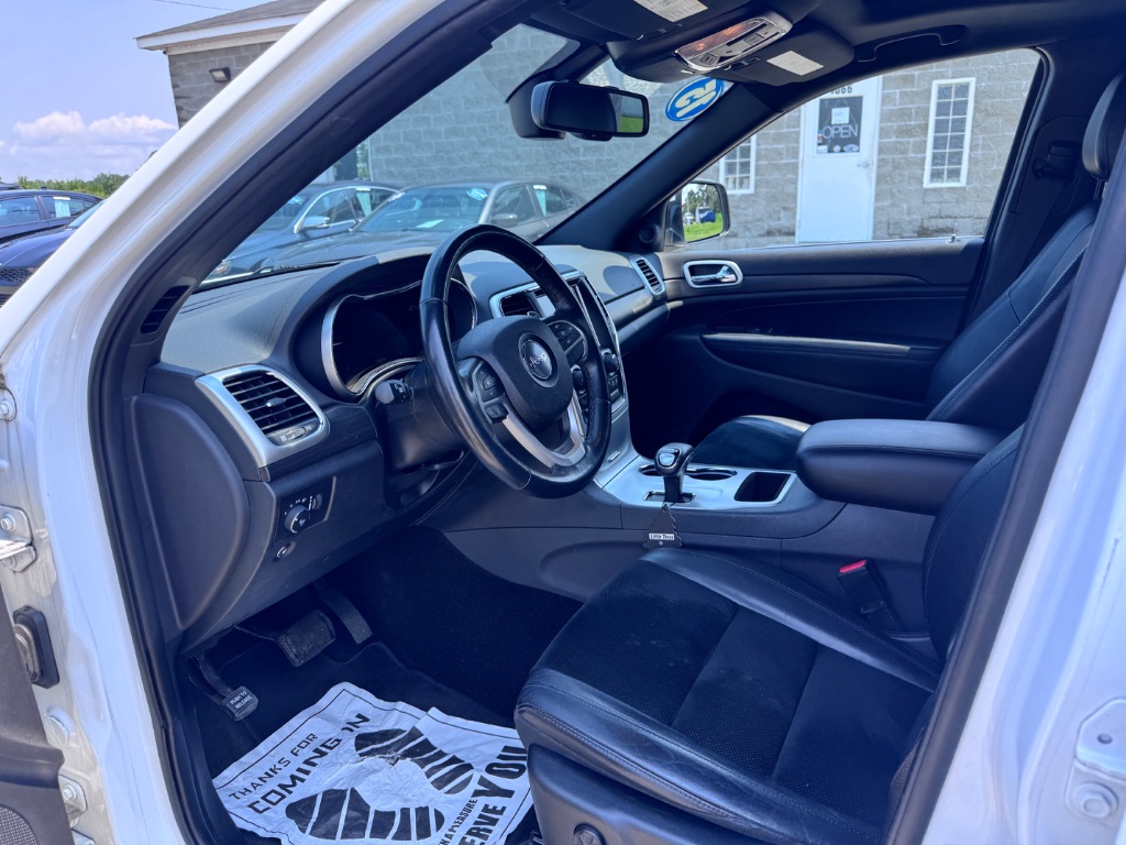 2015 Jeep Cherokee - $11,799
