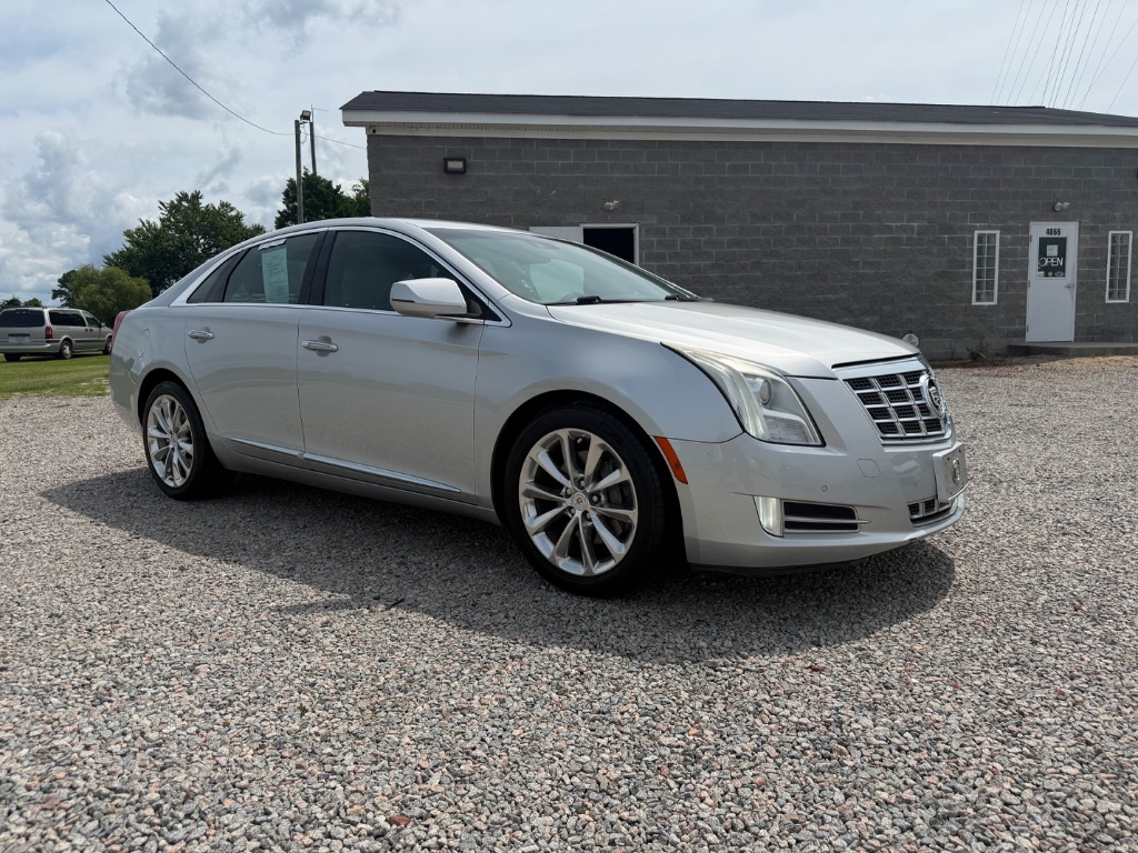 2013 Cadillac XTS - $7,999