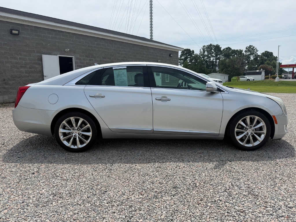 2013 Cadillac XTS - $7,999