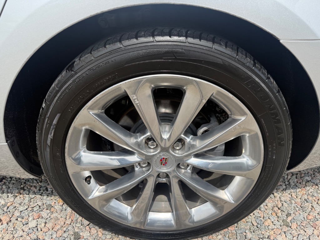 2013 Cadillac XTS - $7,999