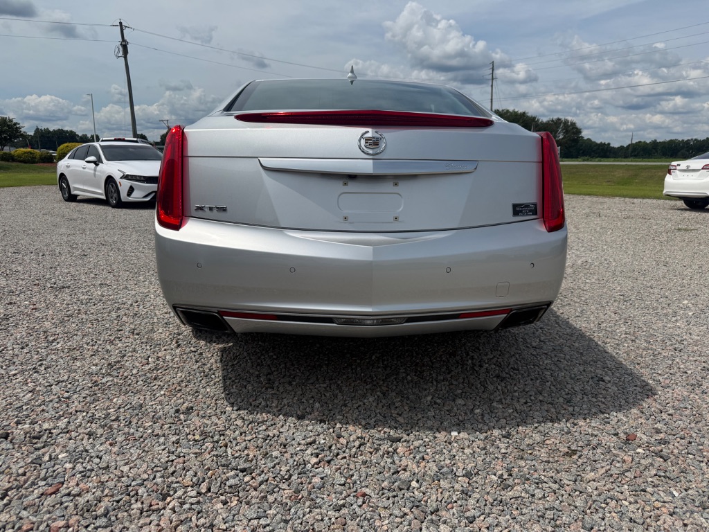 2013 Cadillac XTS - $7,999