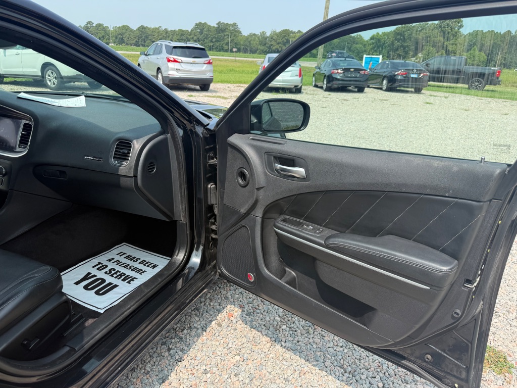 2017 Dodge Charger - $14,499
