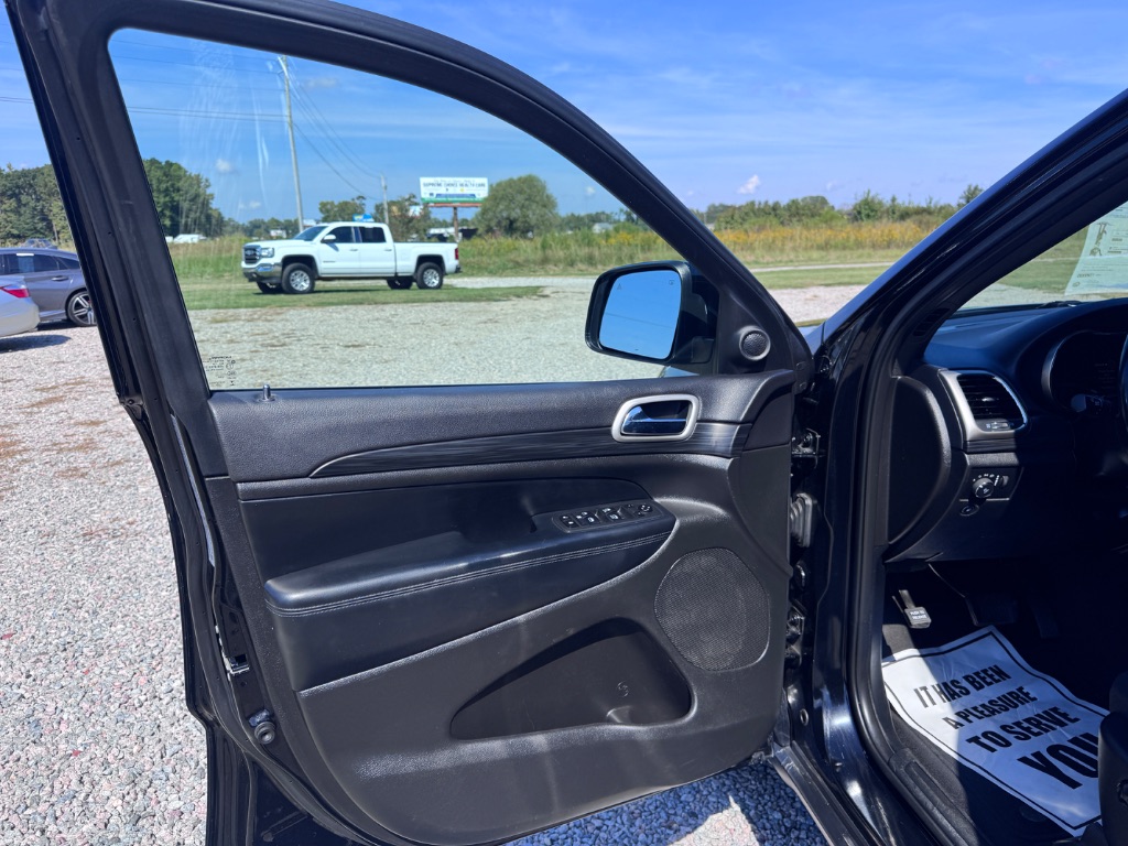 2020 Jeep Cherokee - $15,999