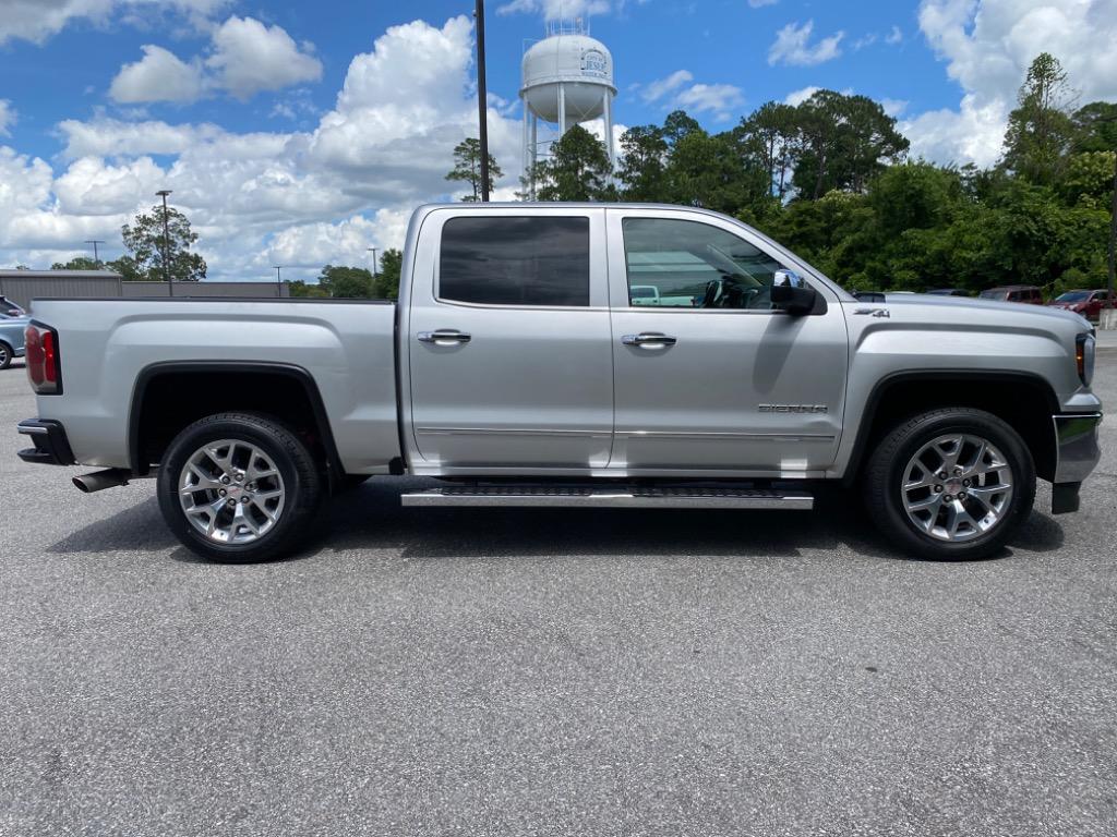 2018 GMC Sierra 1500 SLT photo