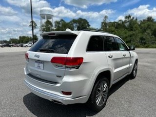 2017 Jeep Grand Cherokee Summit photo