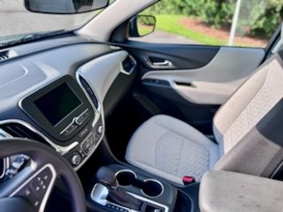 2022 Chevrolet Equinox - $24,325