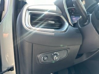 2019 Chevrolet Equinox - $17,525