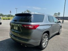 2021 Chevrolet Traverse Premier photo