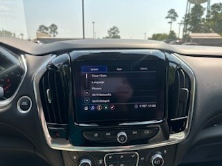 2021 Chevrolet Traverse Premier photo