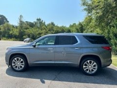 2021 Chevrolet Traverse Premier photo