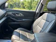 2021 Chevrolet Traverse Premier photo