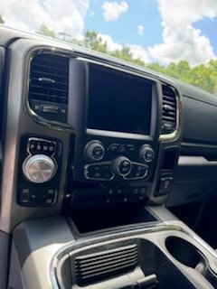 2018 Ram 1500 - $32,999
